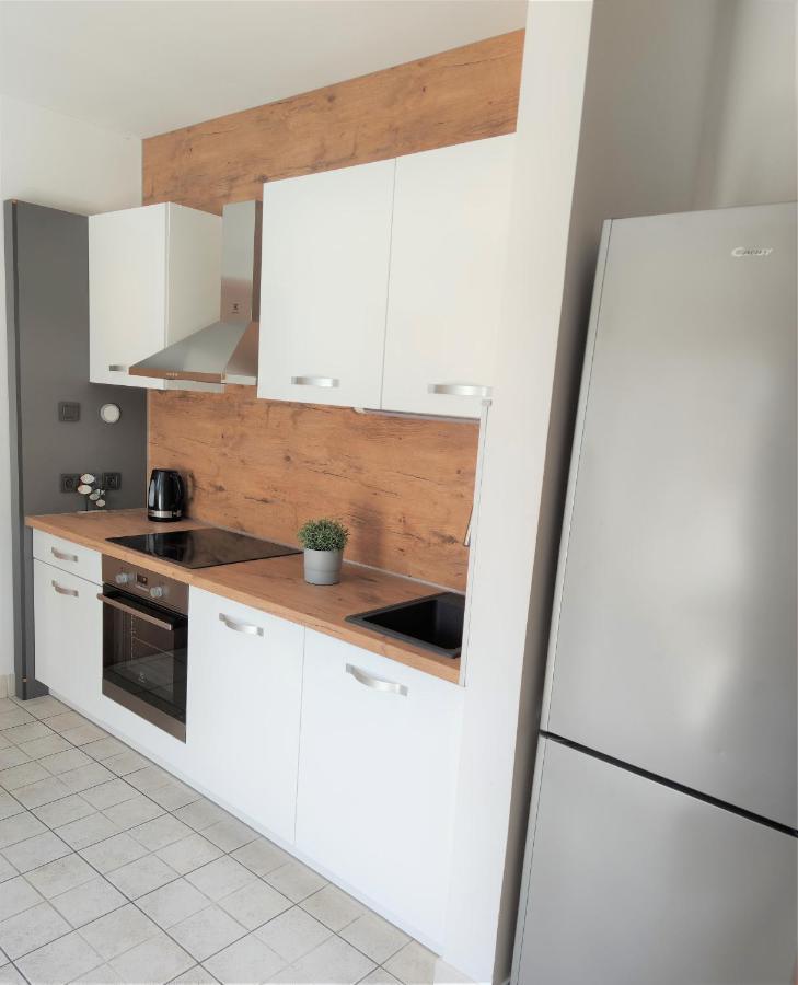 Apartments Riba Vis Room photo